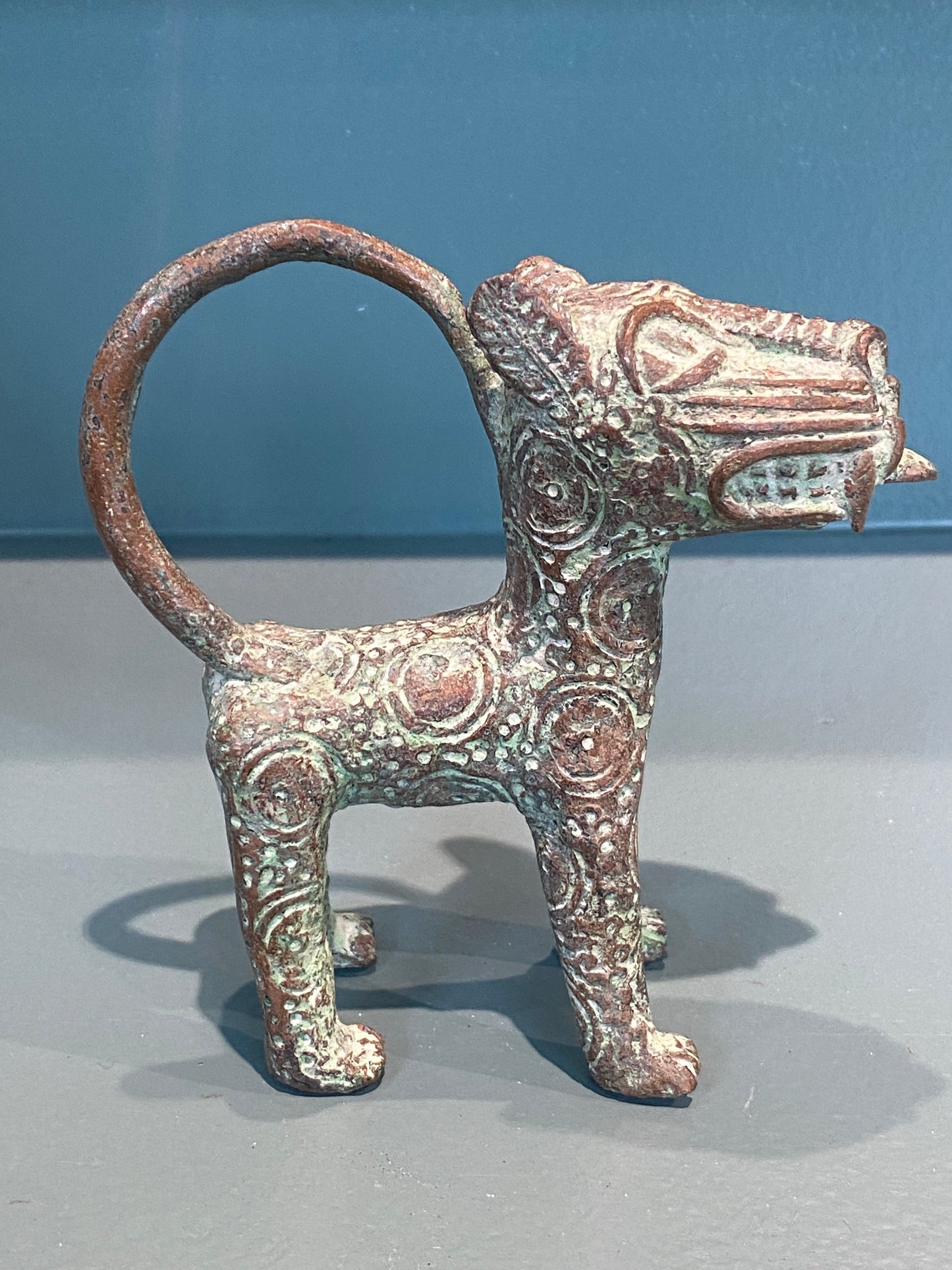 Benin Leopard sculpture - Bronze (56.07)