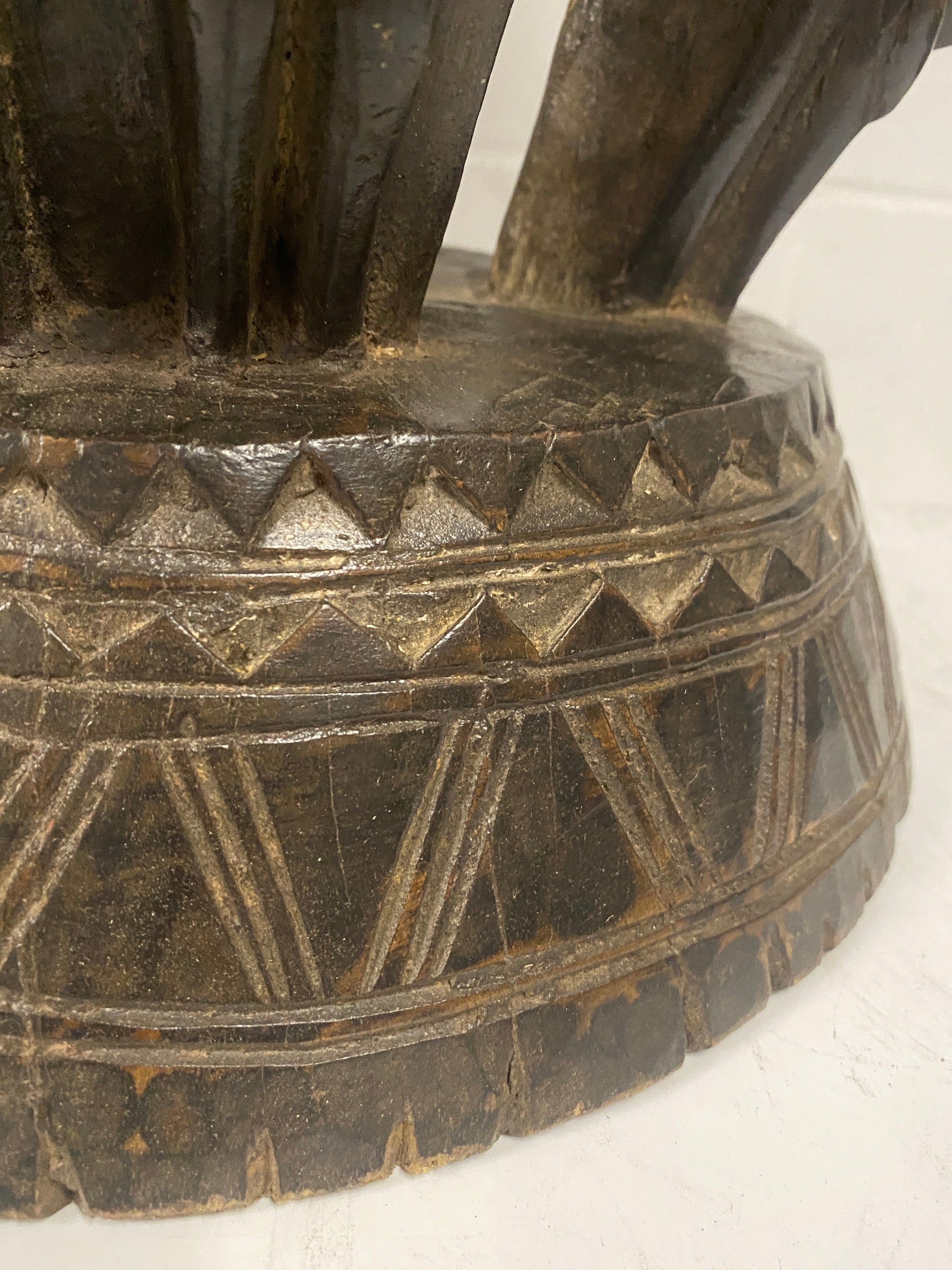 Baule stool - Hand carved - Ivory Coast (85.2)