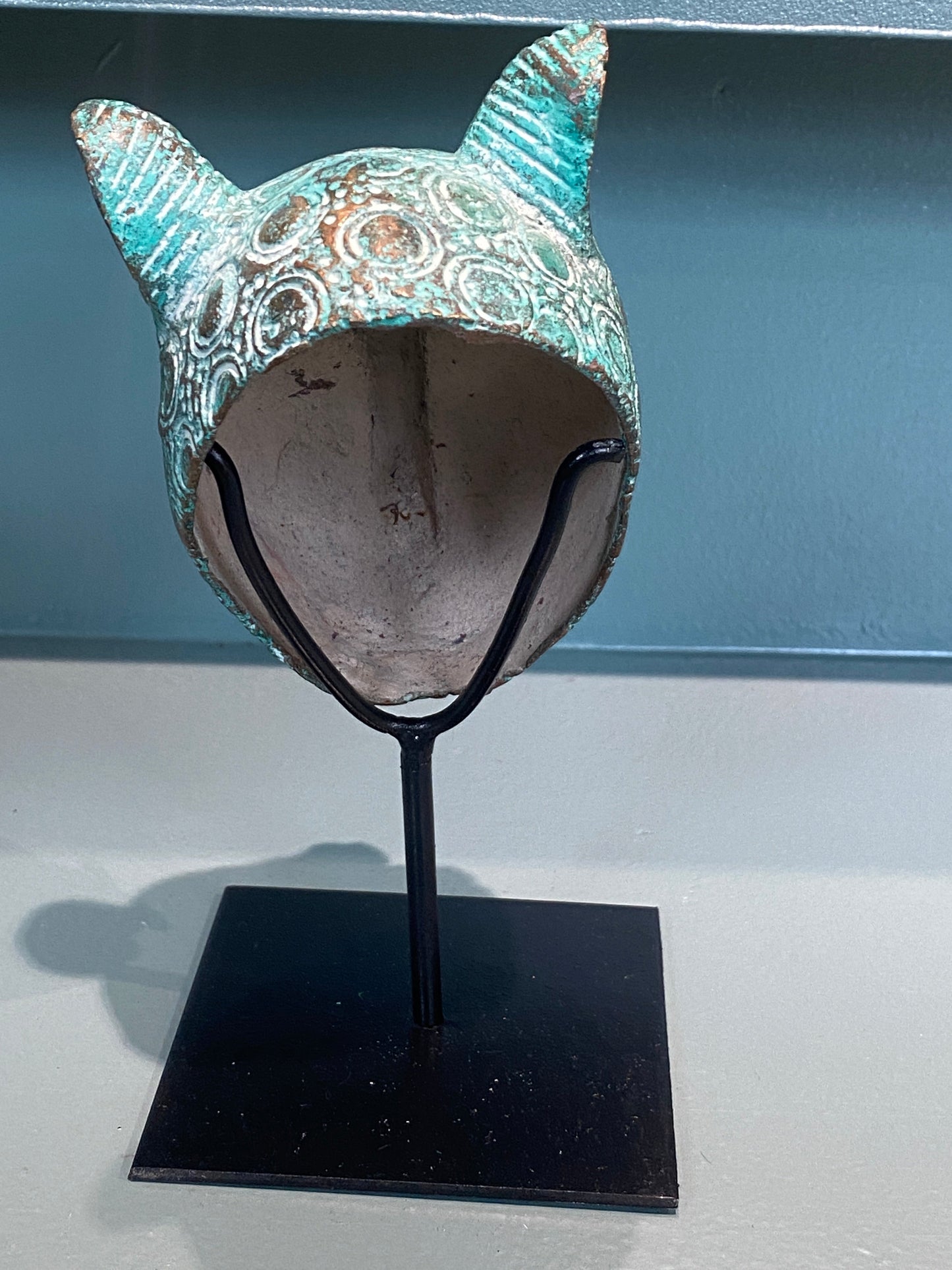 Benin Leopard sculpture - Bronze (7.03)