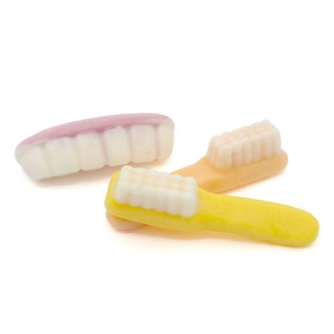Swizzles teeth n toothbrush