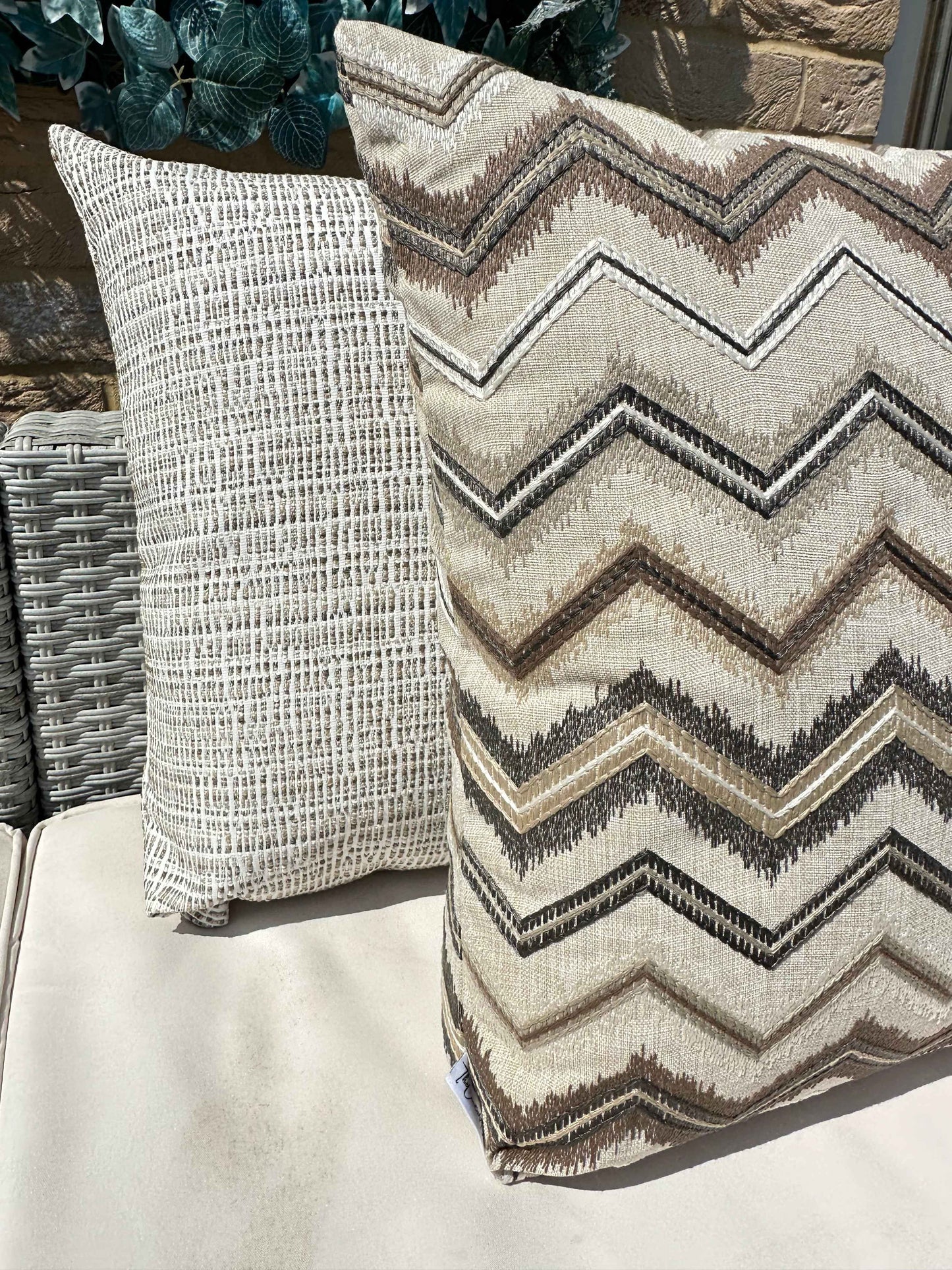 The Couture Cushion - The Outdoor Beige Zig Zag - Style No. 125