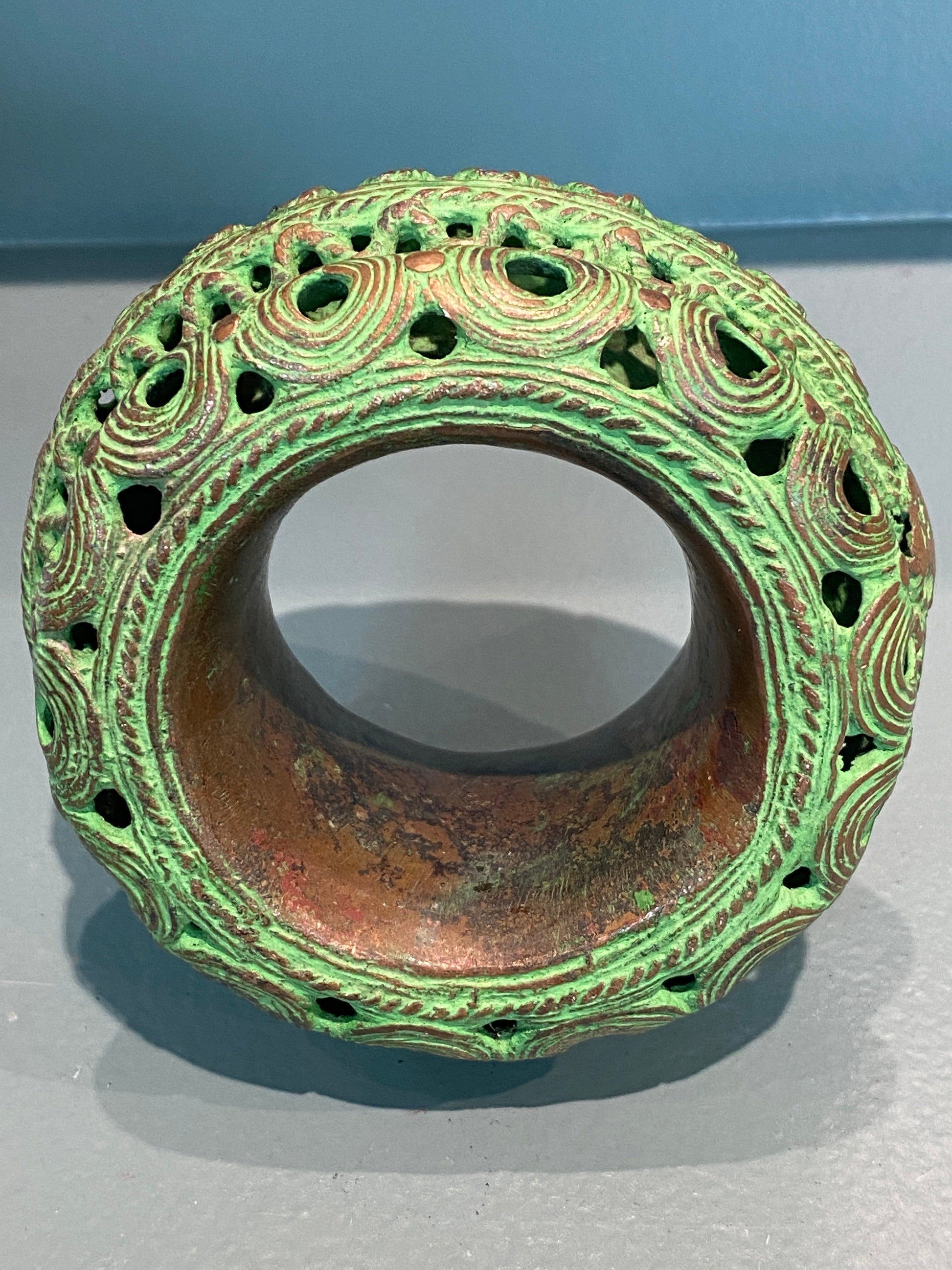 Benin Bangle - Round (38.01)