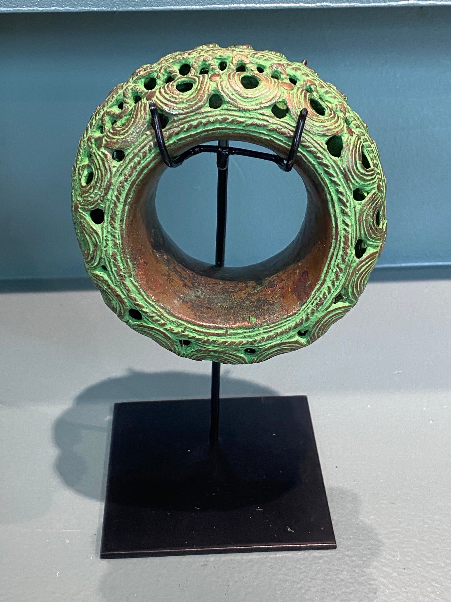 Benin Bangle - Round (38.01)