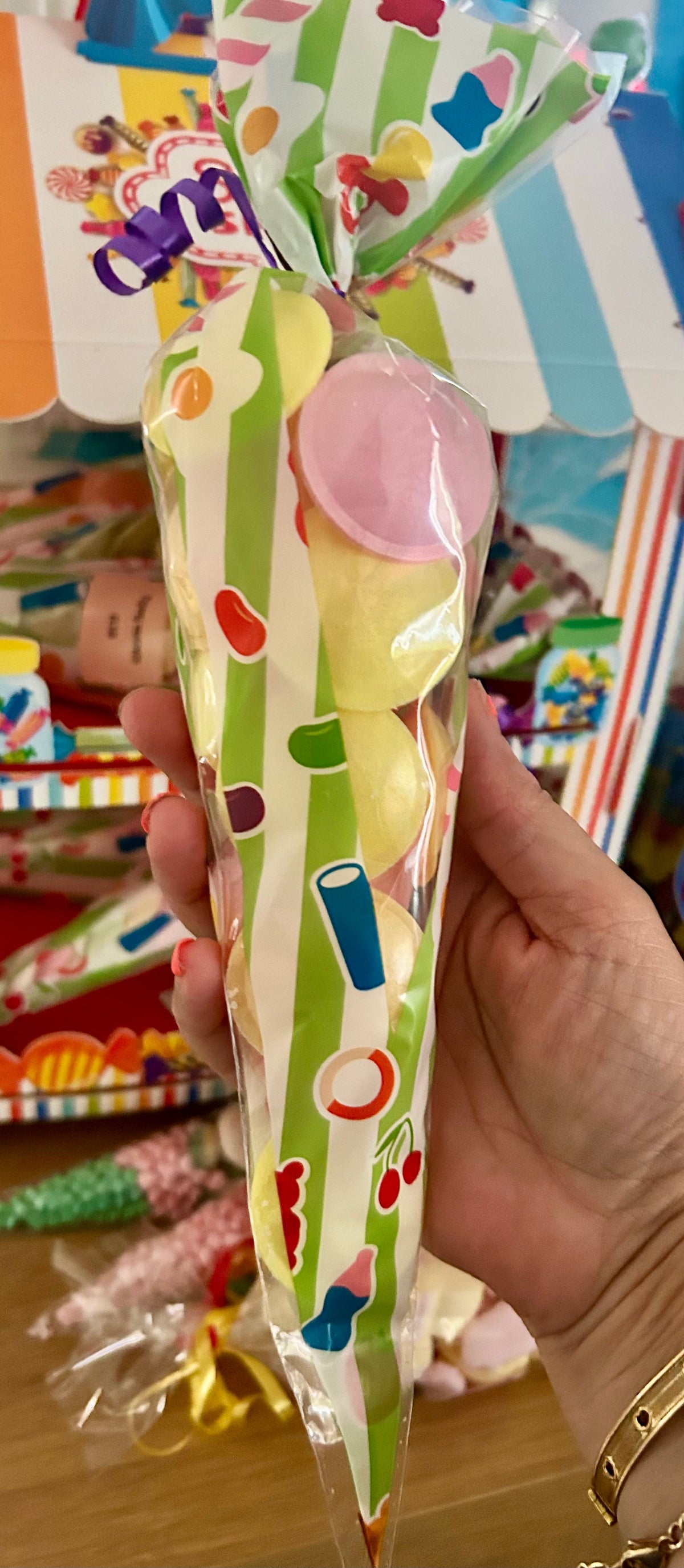 Marshmallow or Flying saucers cone (gf)