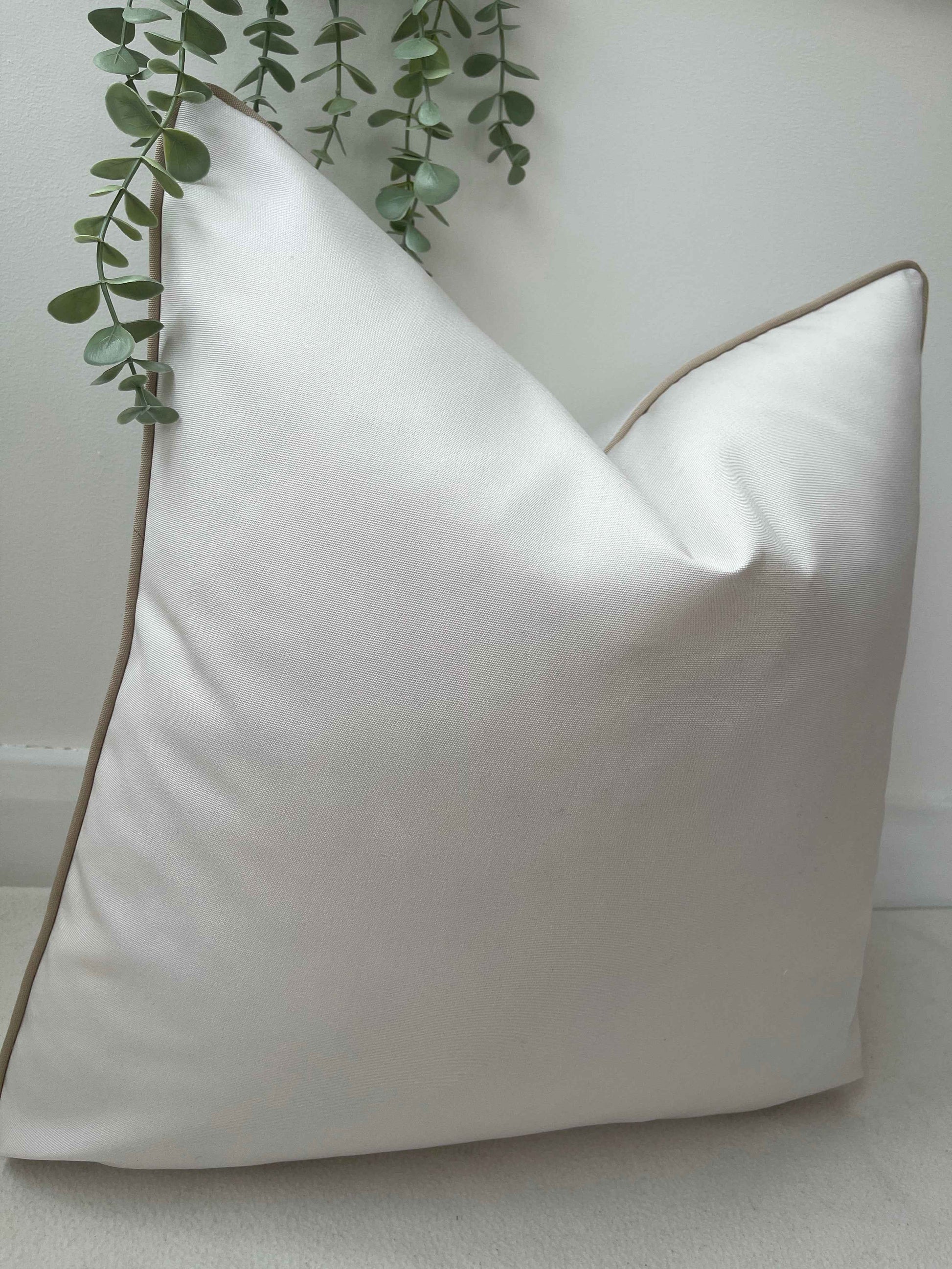 The Couture Cushion - The Outdoor White - Style No. 86