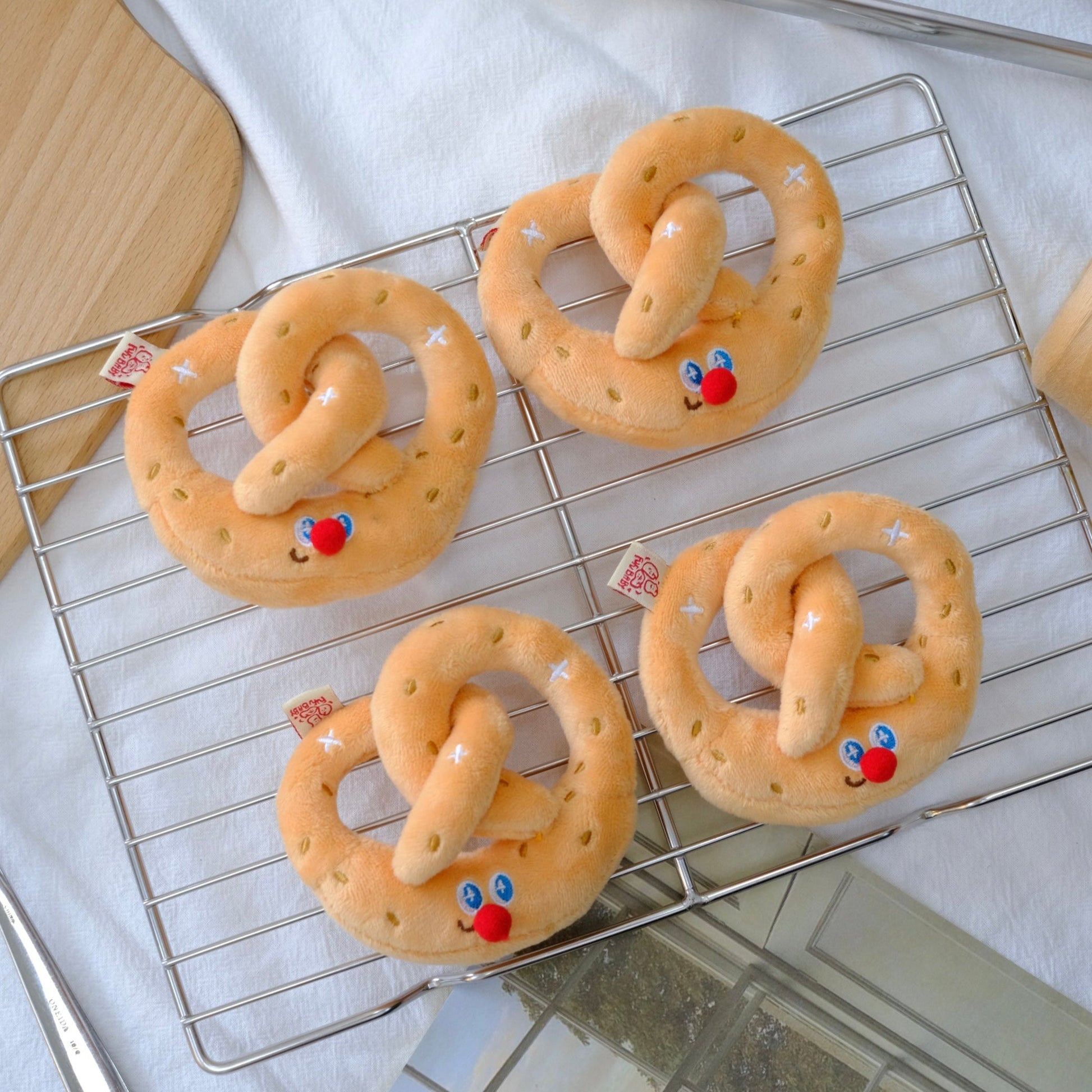 Fufu Baby |  Pretzel Bag Charm