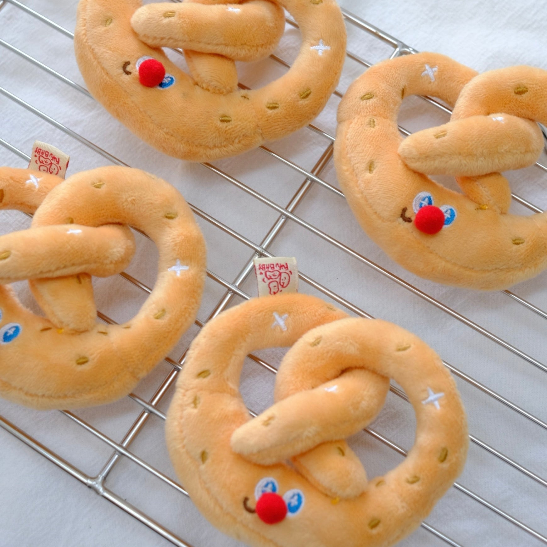 Fufu Baby |  Pretzel Bag Charm