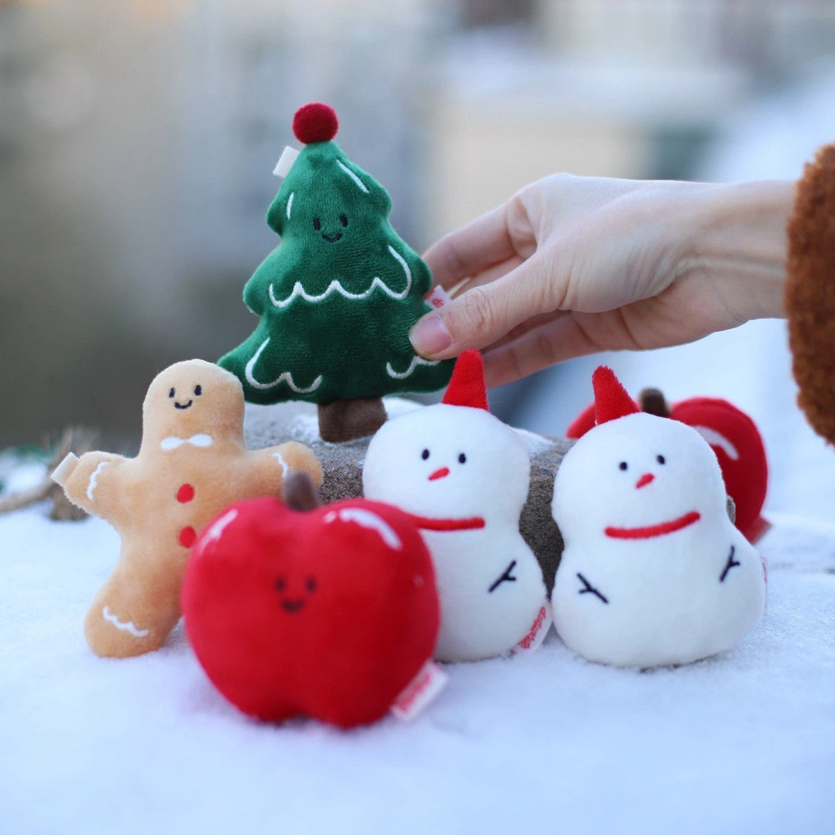 Daily White | Snow Apple Plush Charm