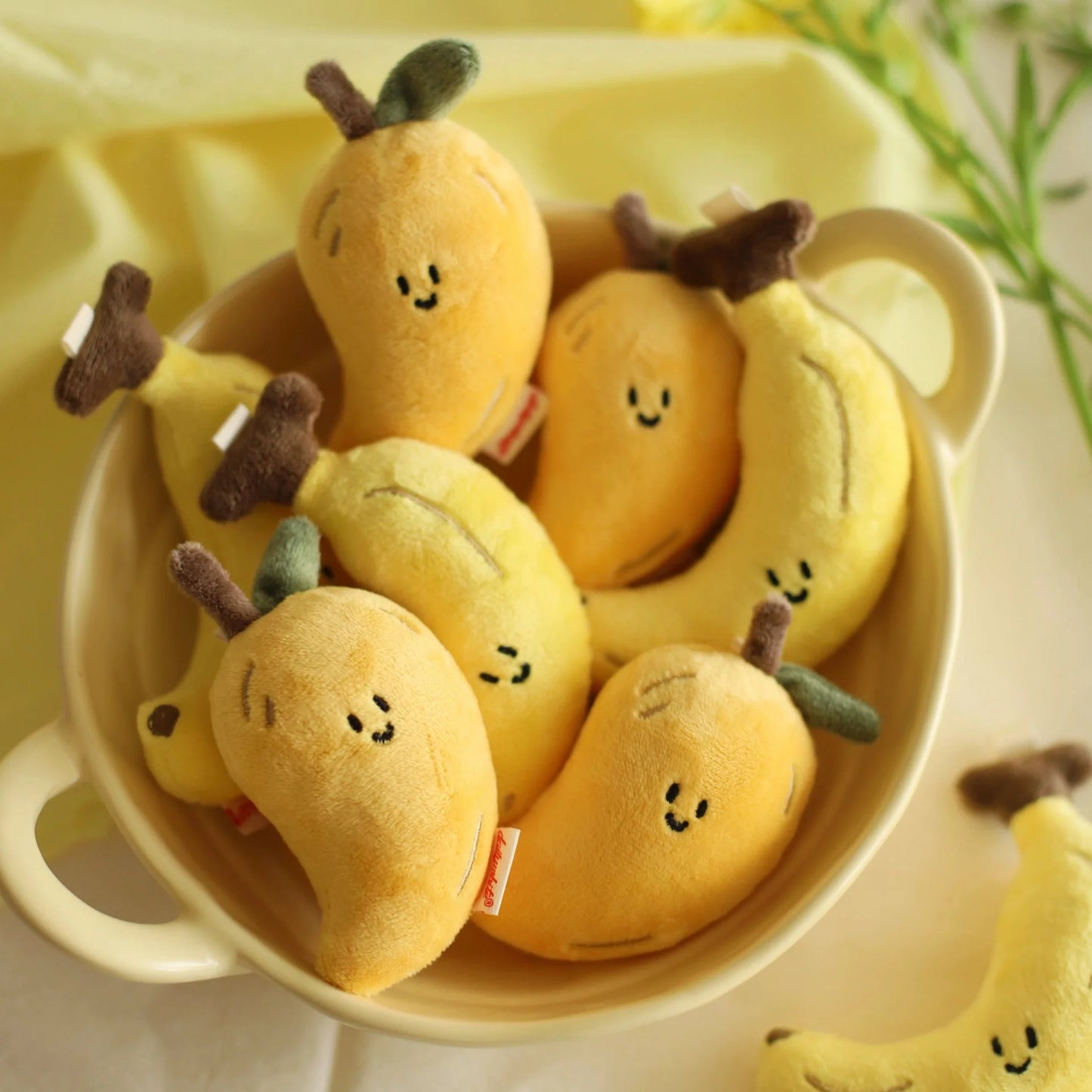 Daily White | Banana Bag Charm