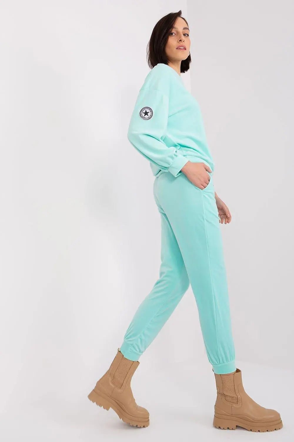 Italy Moda velour knit elegant and feminine sweatshirt