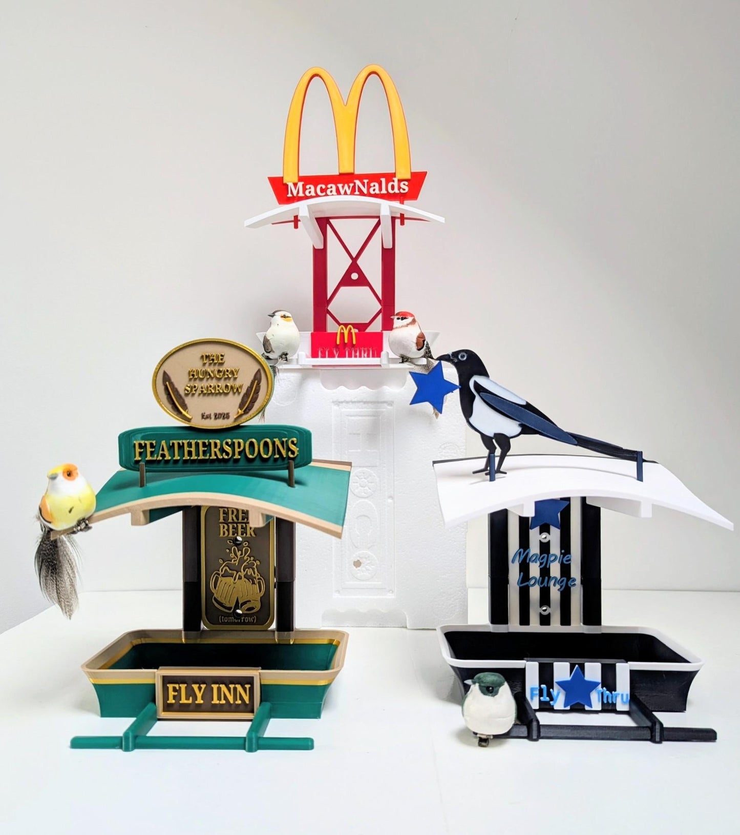 KFC Garden Bird Feeding Station - Garden bird seed feeder - quirky outdoor Decor - Wild Bird Food table