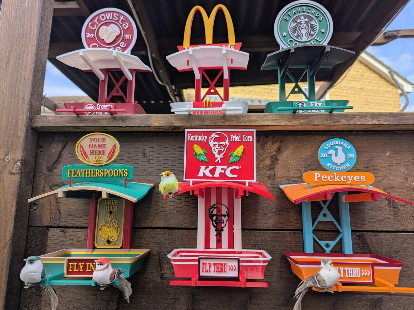 KFC Garden Bird Feeding Station - Garden bird seed feeder - quirky outdoor Decor - Wild Bird Food table
