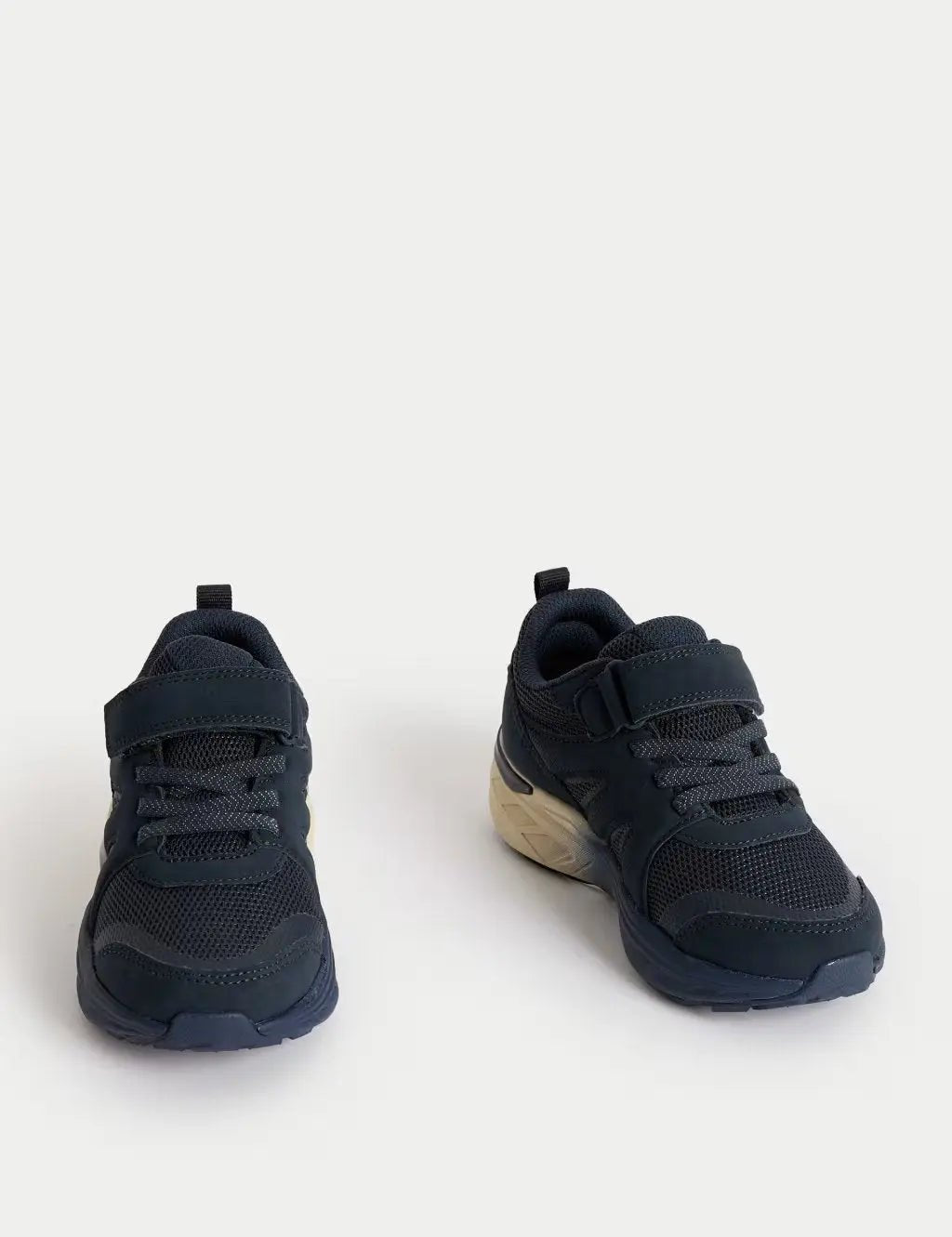 Kids' Freshfeet™ Riptape Trainers (4 Small - 1½ Large)