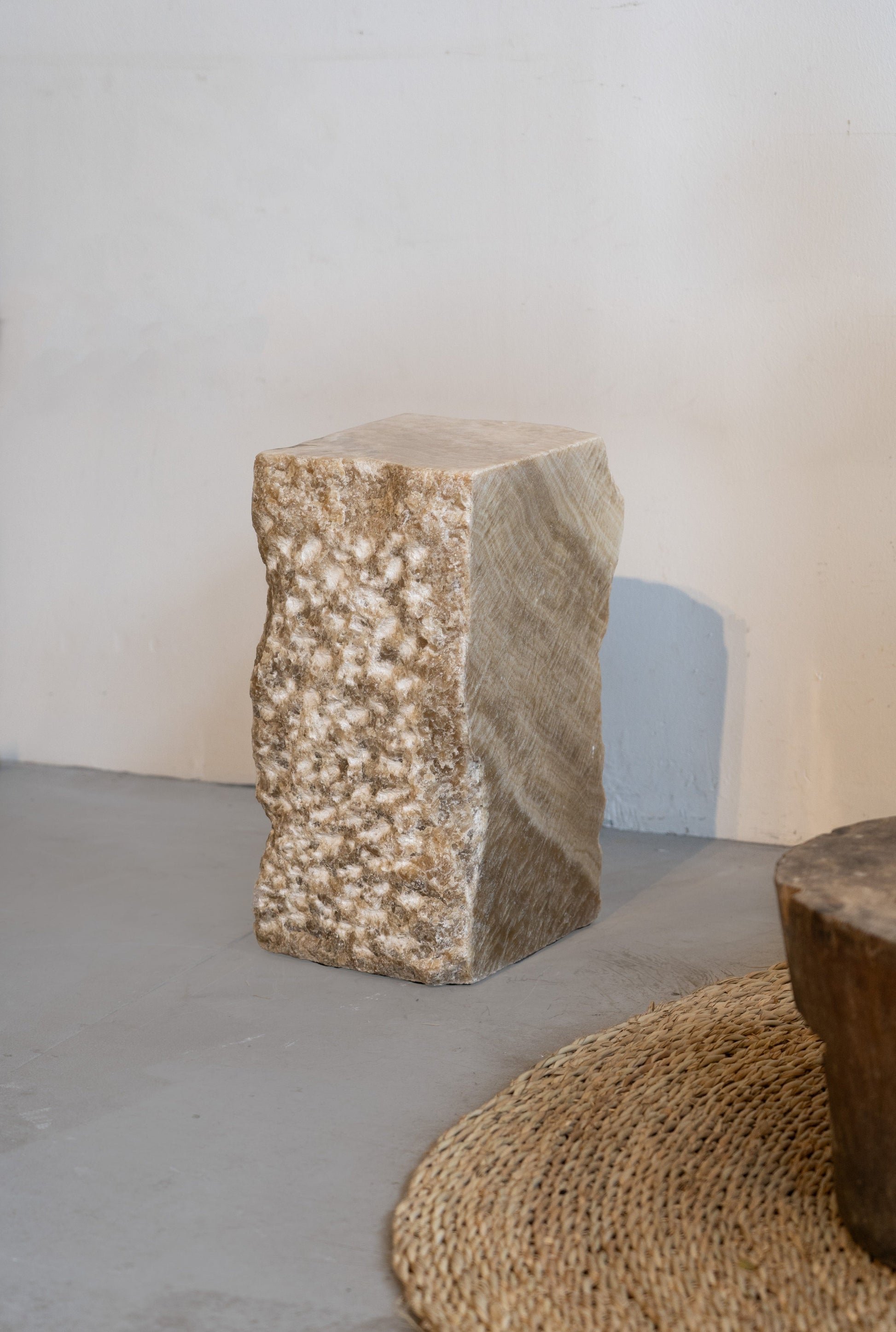 Natural Cut Onyx Side Table \ Stool