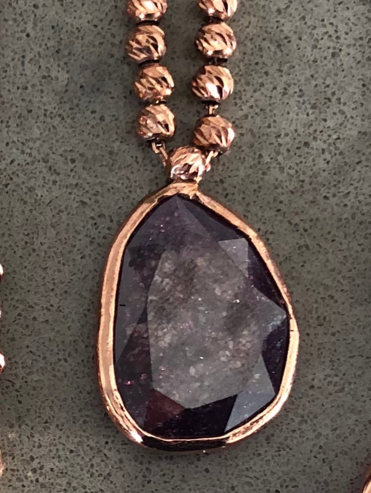 Natural sone necklace with 8 silver beads