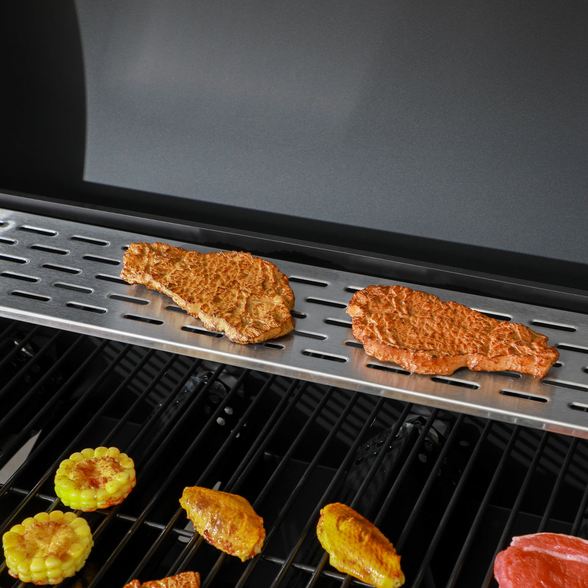 Outsunny 4+1 Burner Propane Gas Barbecue Grill with Thermometer, Bottle Opener