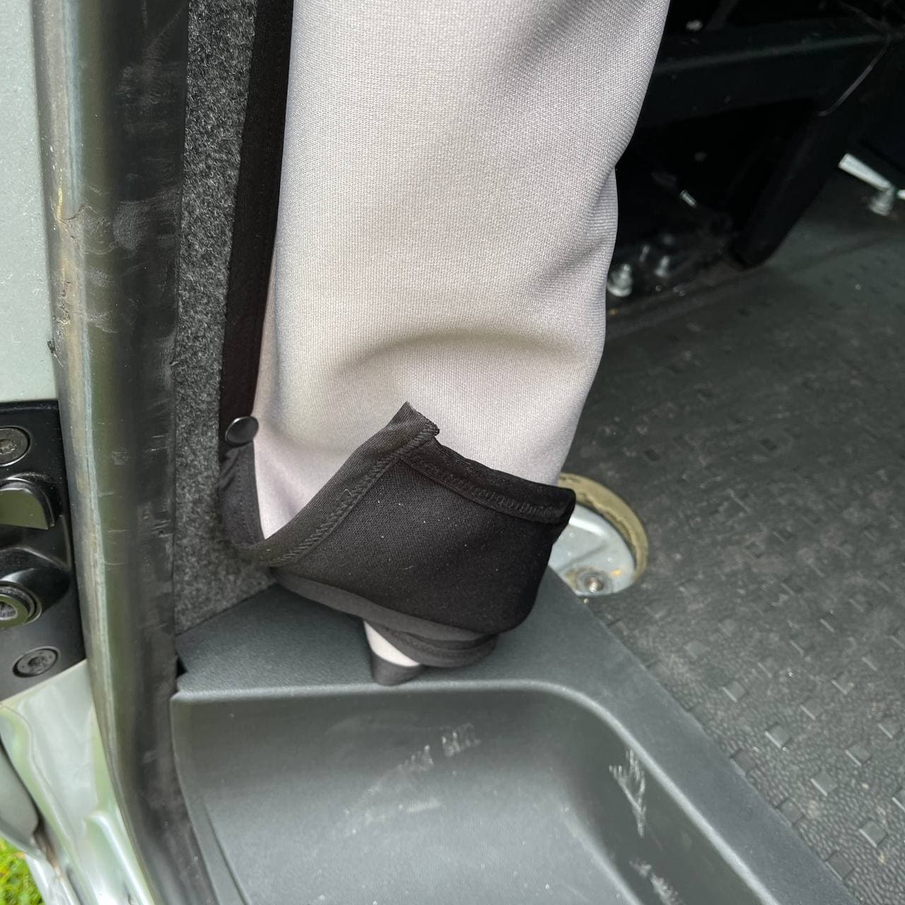 For Mercedes Vito Cab Divider Curtain Kit with Rail Premium Quality - Van-X