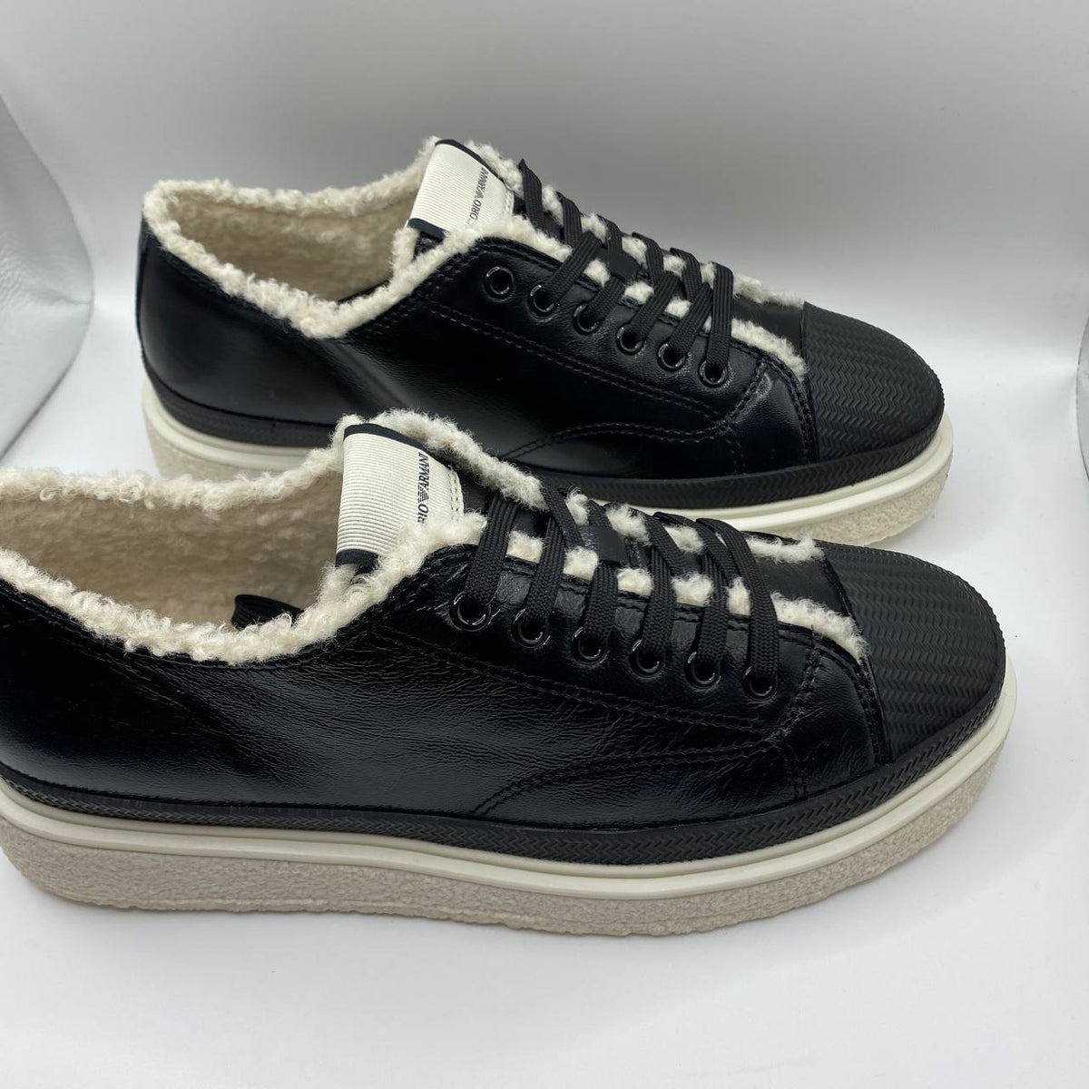 UK 5 Armani Black Leather Faux Fur Women’s Sneakers with Textured Sole – EU 38