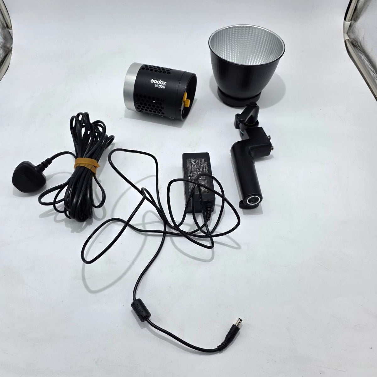 Godox ML30Bi 40W Bi-Color LED Video Light 2800-6500K FX Effects APP & Silent Mode
