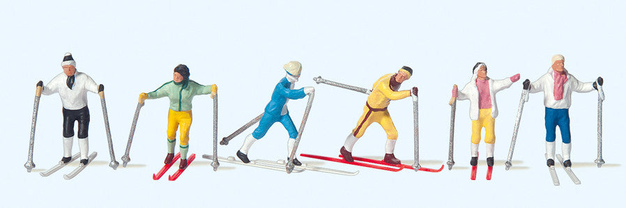 Cross Country Skiers Terrarium Figures 10312
