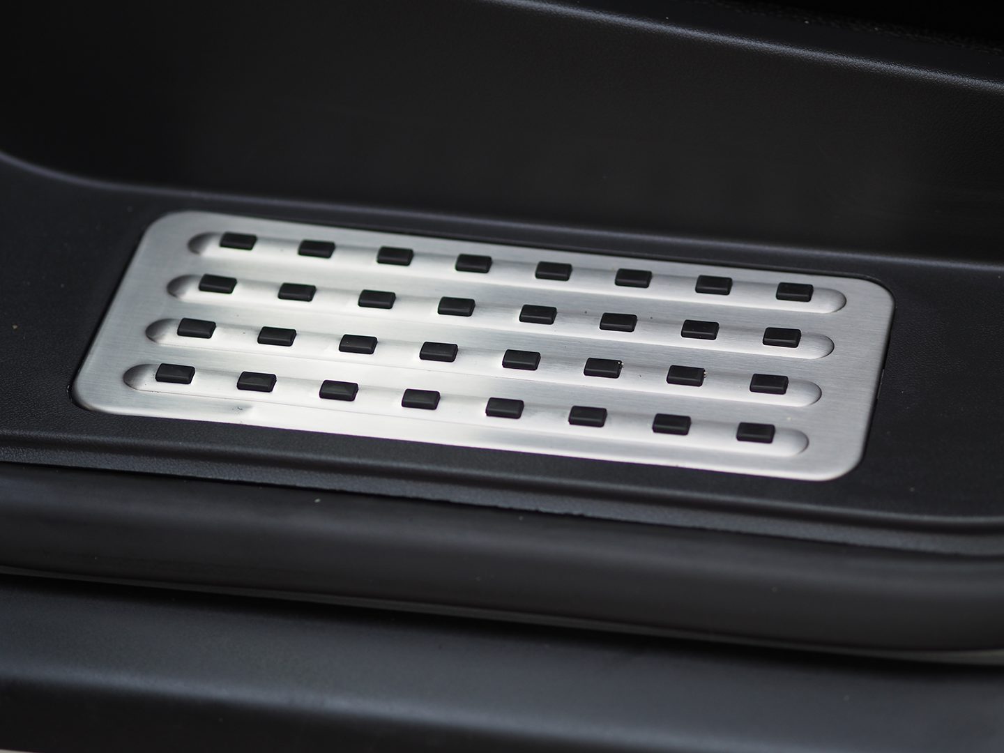 For VW T6 Caravelle Style Full Step (Set of 4) with Highline LED Logo Lights | Van-X