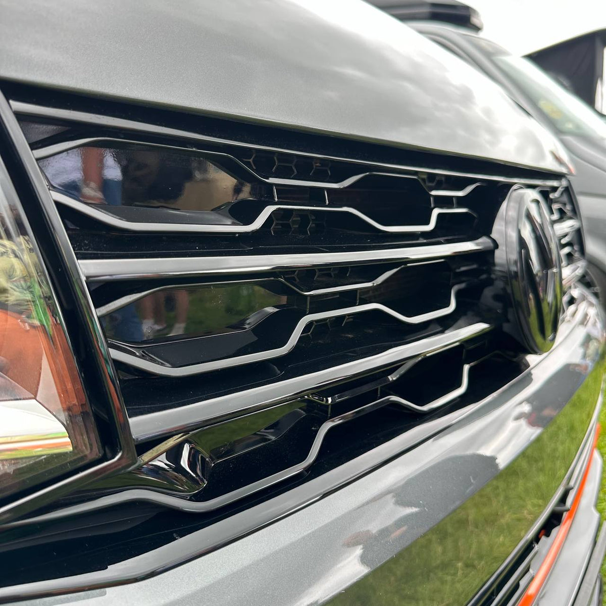 For VW T6 Front R-Line Badgeless Grille Gloss Black Upgrade Styling Kit - Van-X