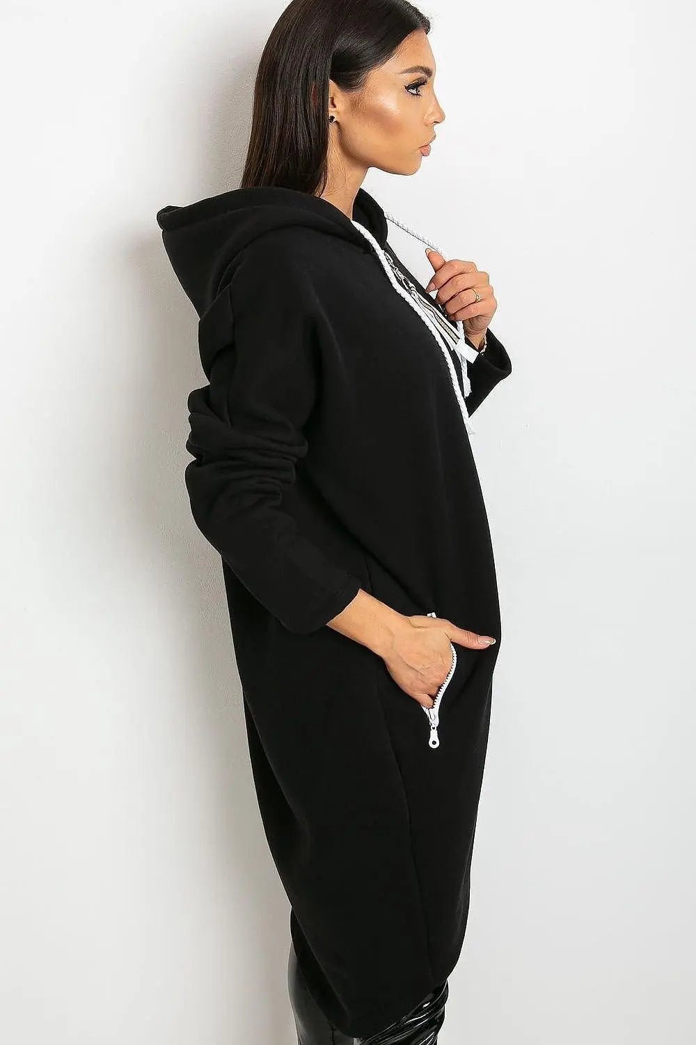 Relevance Womens sweatshirt with an extended cut