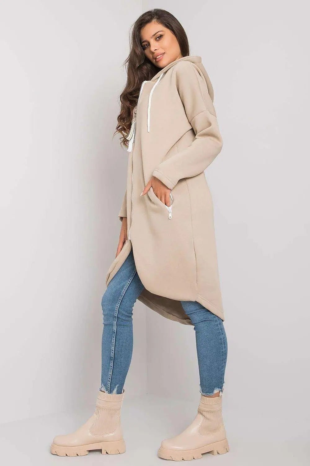 Relevance Womens sweatshirt with an extended cut