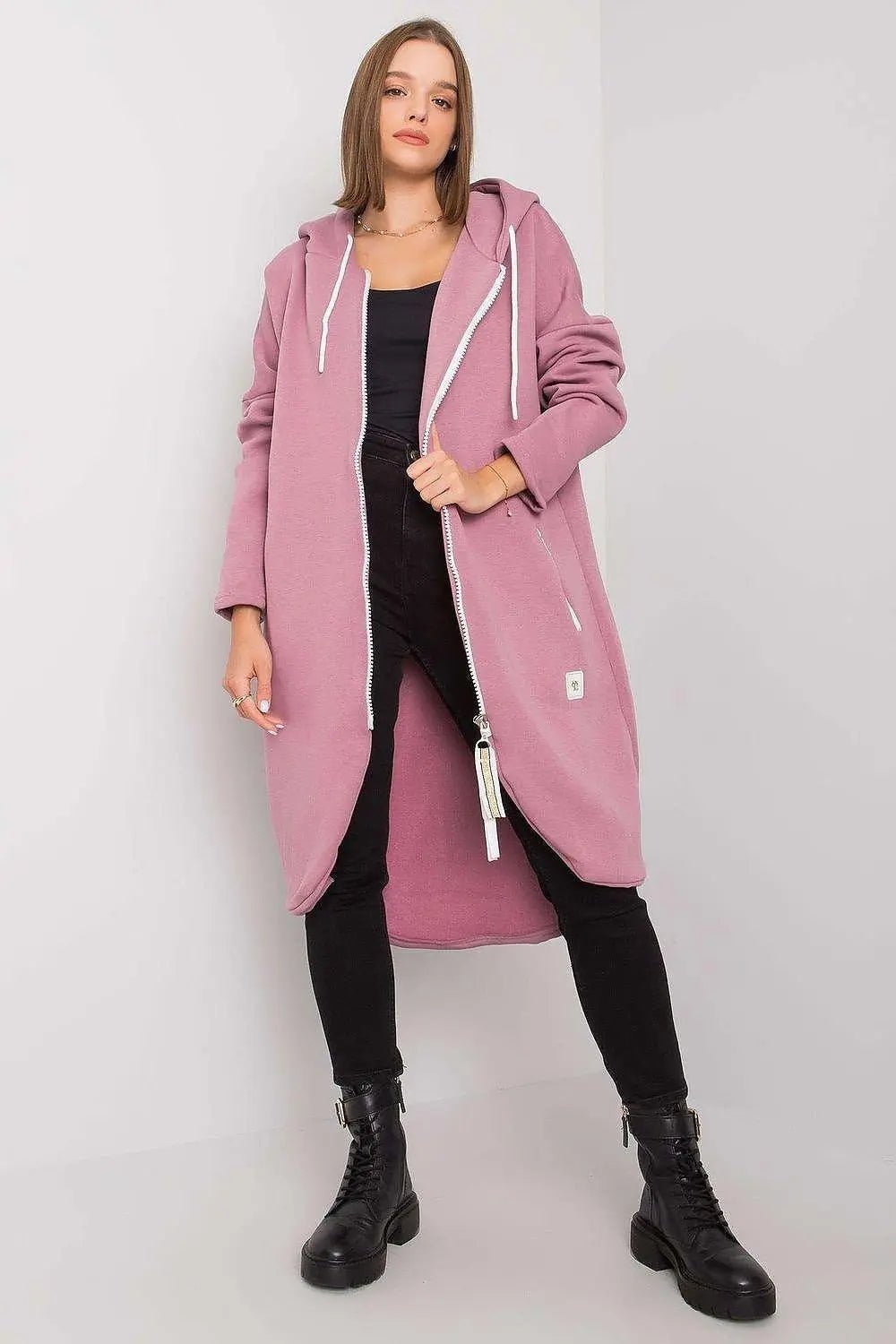 Relevance Womens sweatshirt with an extended cut