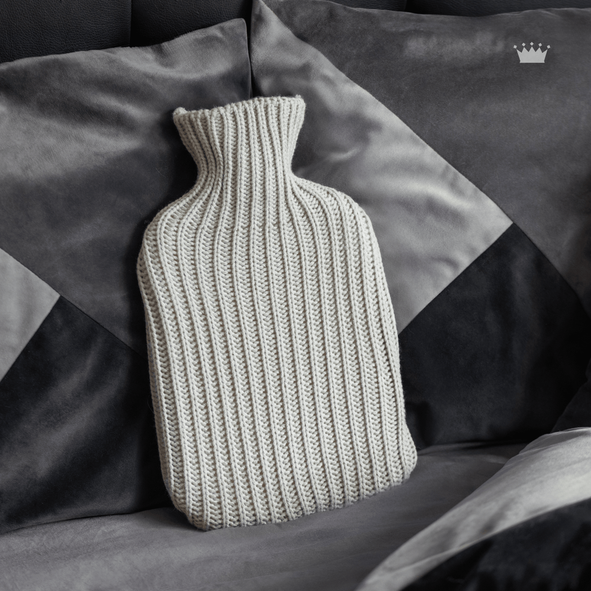 Revitale Natural Rubber Hot Water Bottle with Knit Cover - 2 Litre (Arctic Silver)