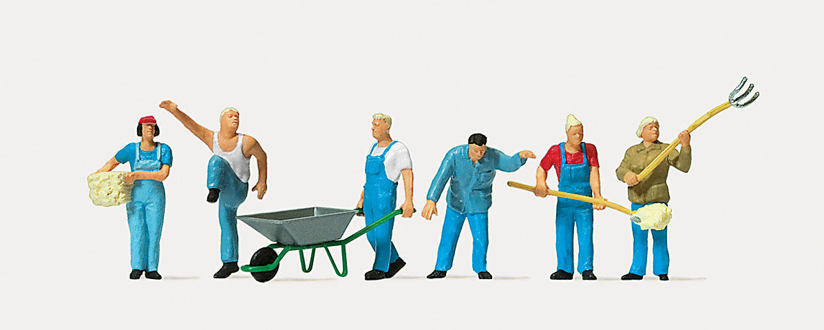 Modern Farmers Terrarium Figures 0212560
