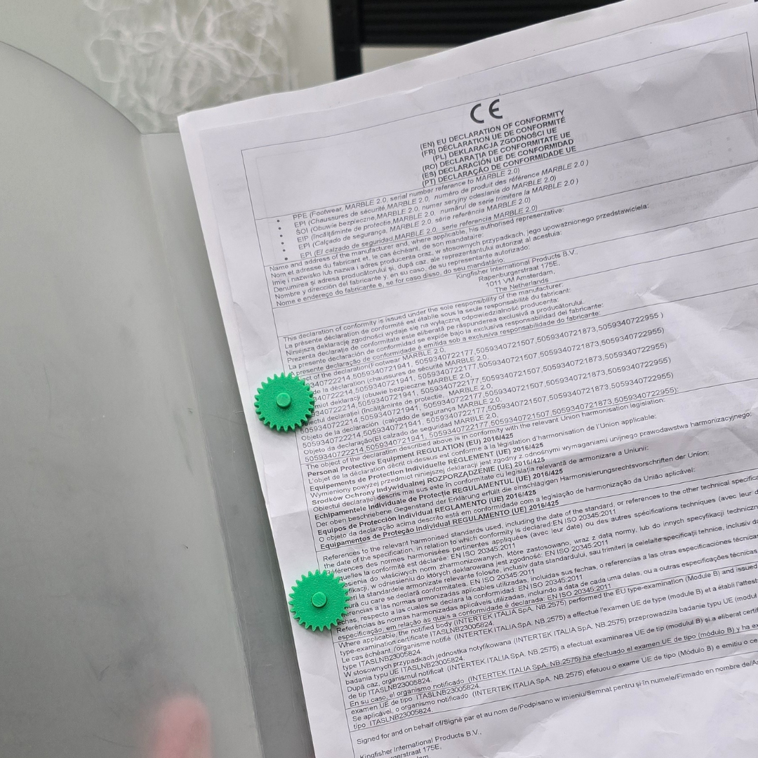 A4 ReallyRecycle folio with dry wipe cover