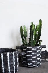 Black Vertical Stripe Pot