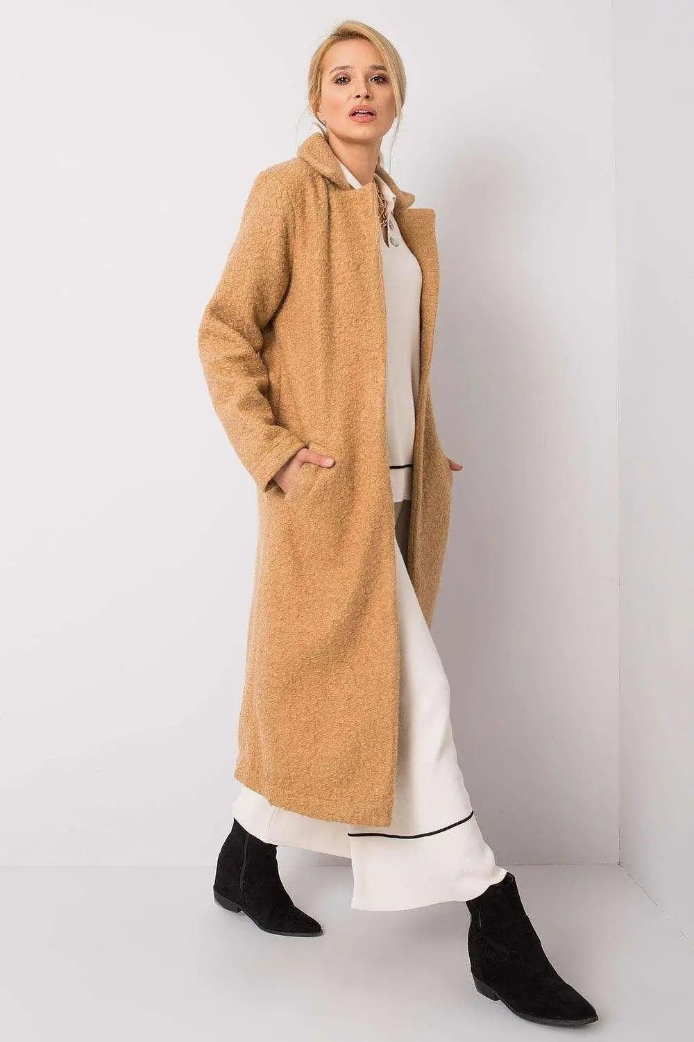 Rue Paris long sleeves, fastened womens coat