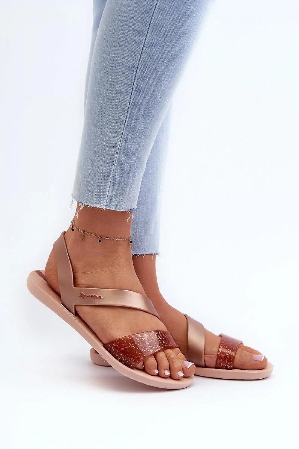 Sandals model 196976 Step in style