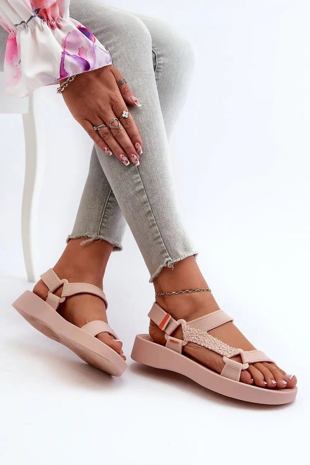 Sandals model 197577 Step in style
