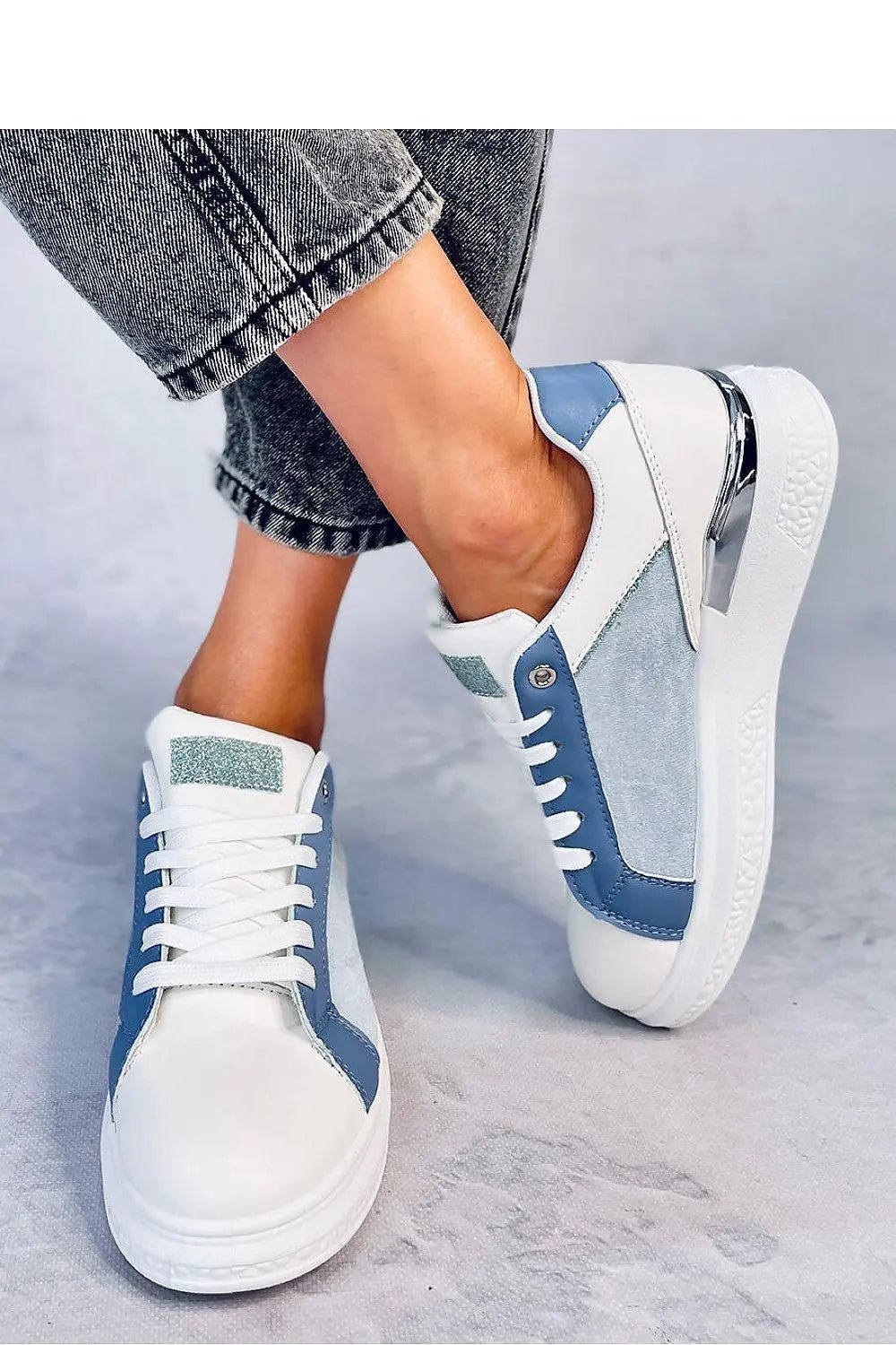 Sport Shoes model 181969 Inello