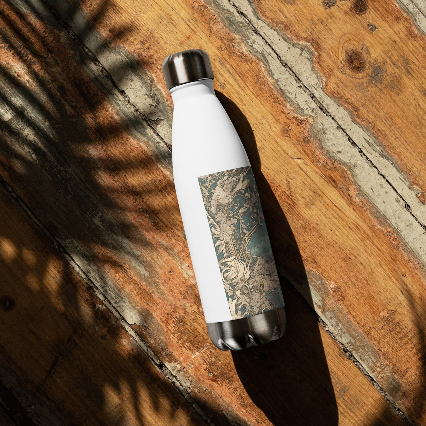Stainless steel water bottle