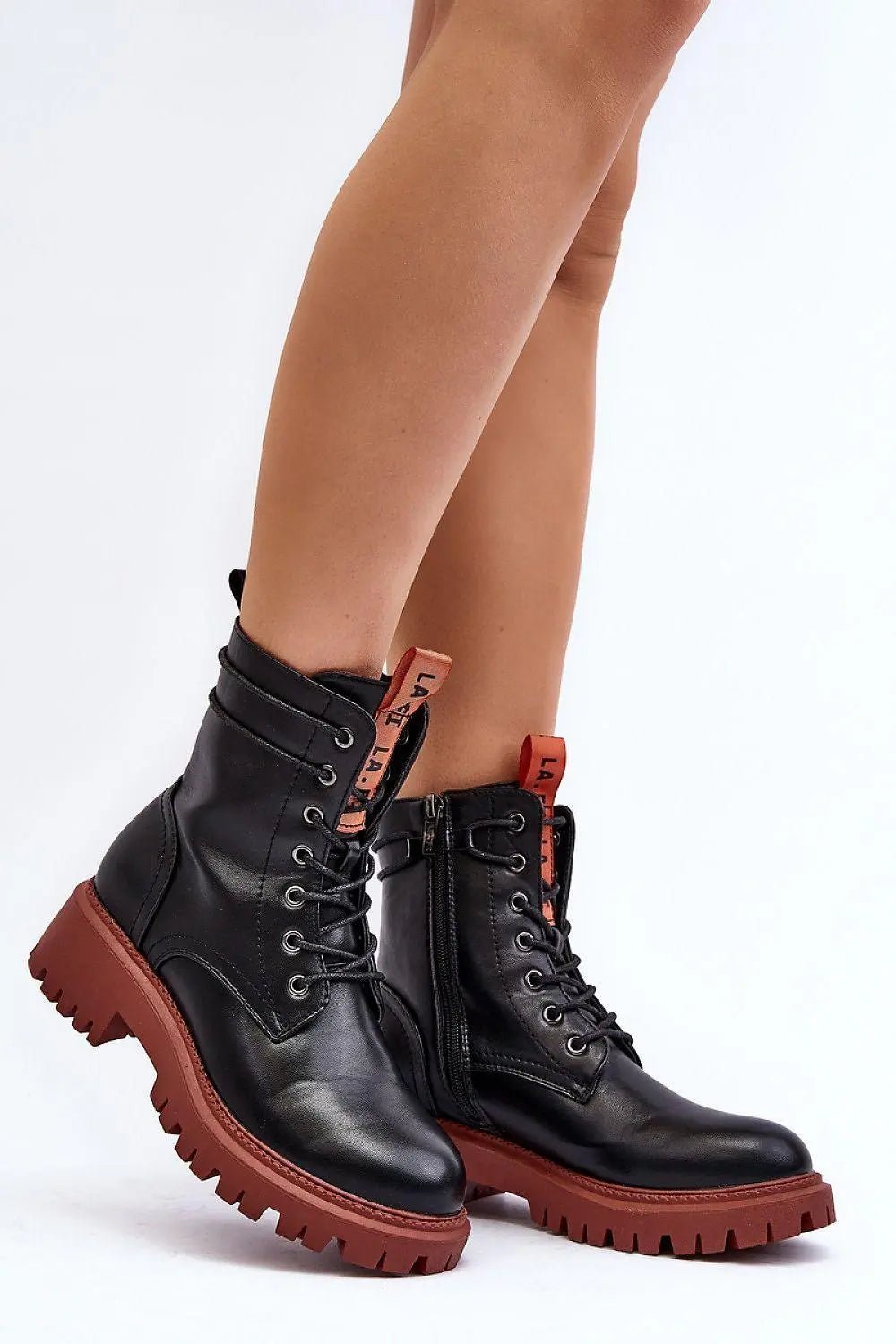 Step in style women's trapper shoes made of eco leather