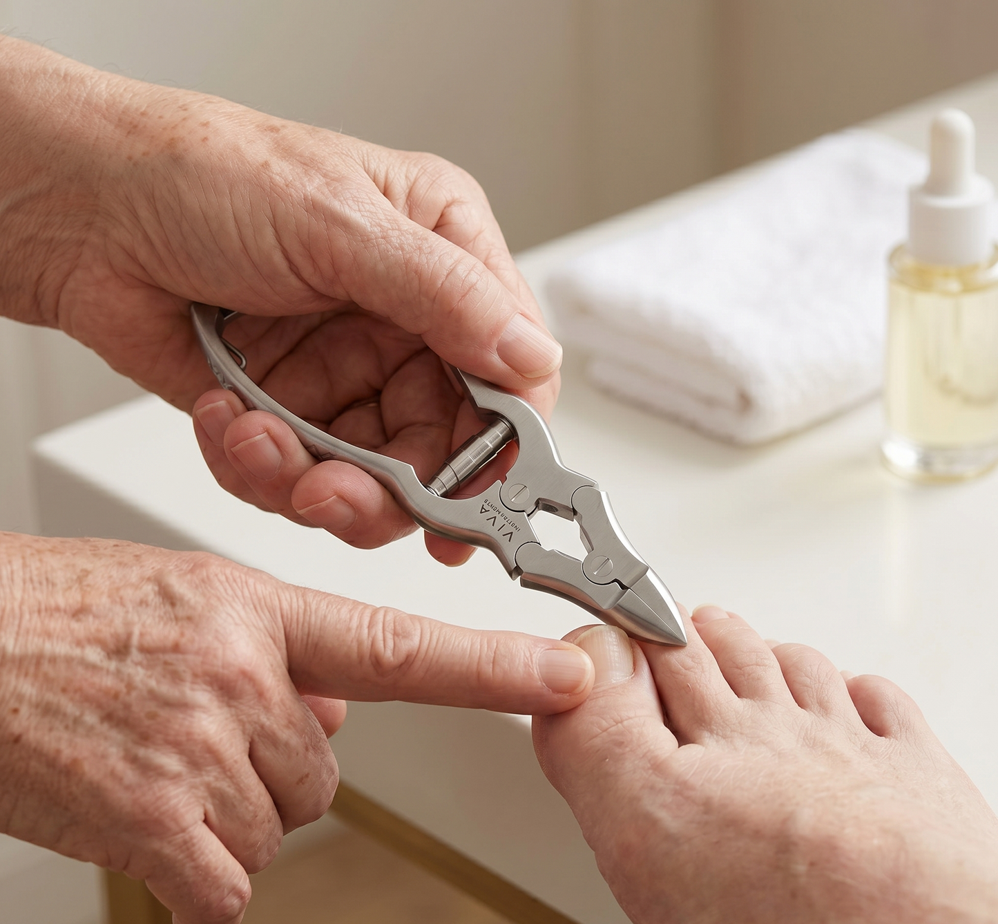 Cantilever Nipper | Concave Angled Podiatry Instruments