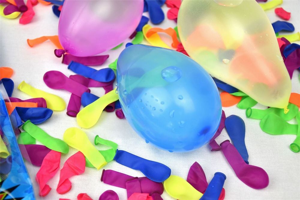 Premium Water Bombs with Nozzle - 200-Pack - Fun & Safe - Suitable for Kids 8+".