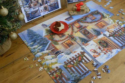 Dogs in a Christmas Cottage Garden 1000 Piece Jigsaw Puzzle