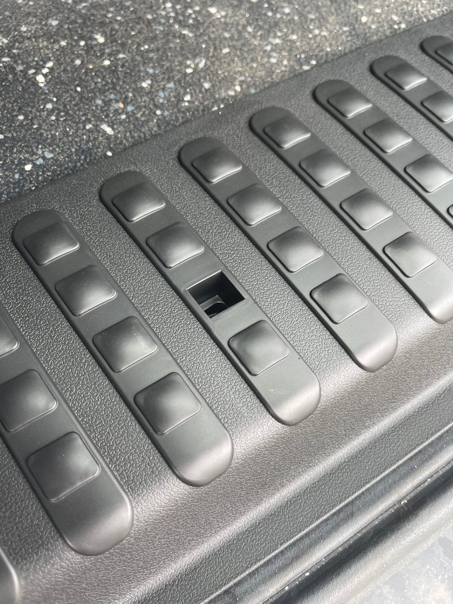 For VW T6.1 V3 Barndoor Threshold Cover + Side Step