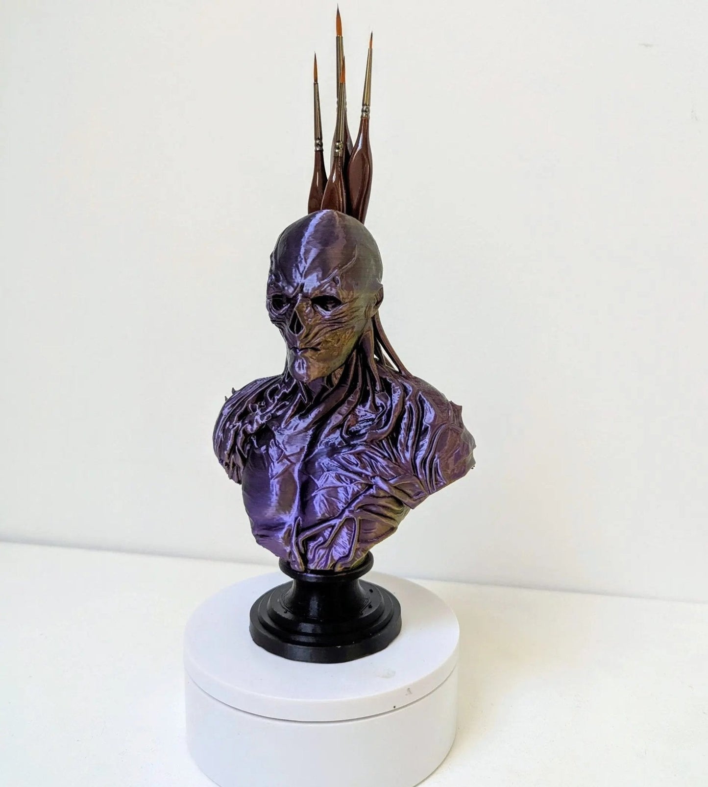 Vecna Bust Pen Pot / Brush Holder – stranger things Desk Ornament