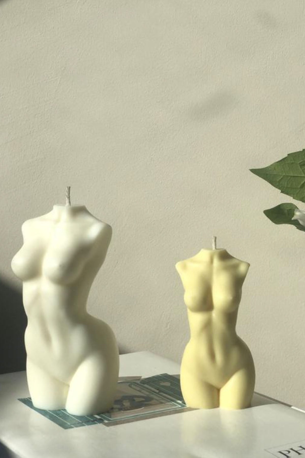 Large Venus Body Candle