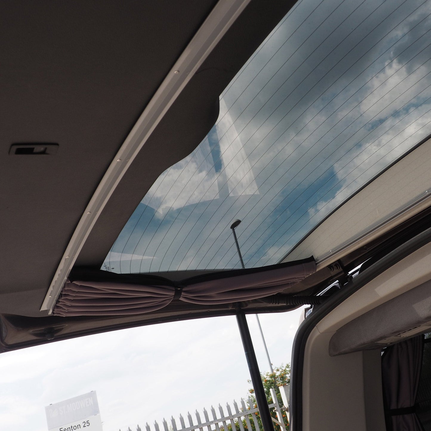For VW T5 Caravelle camper / Shuttle  Premium 1 x Tailgate Window Curtain Van-X
