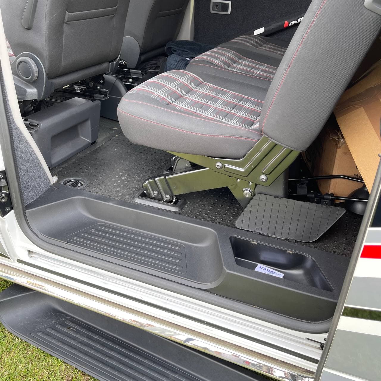 For VW T6 V3 Tailgate Threshold Cover + Side Step