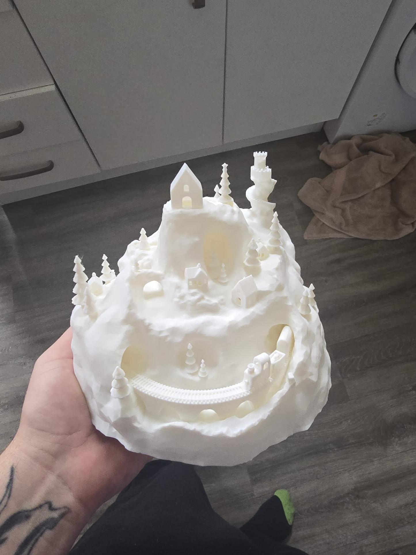 Snowy Christmas Cottage – LED-Safe 3D Printed Village Piece