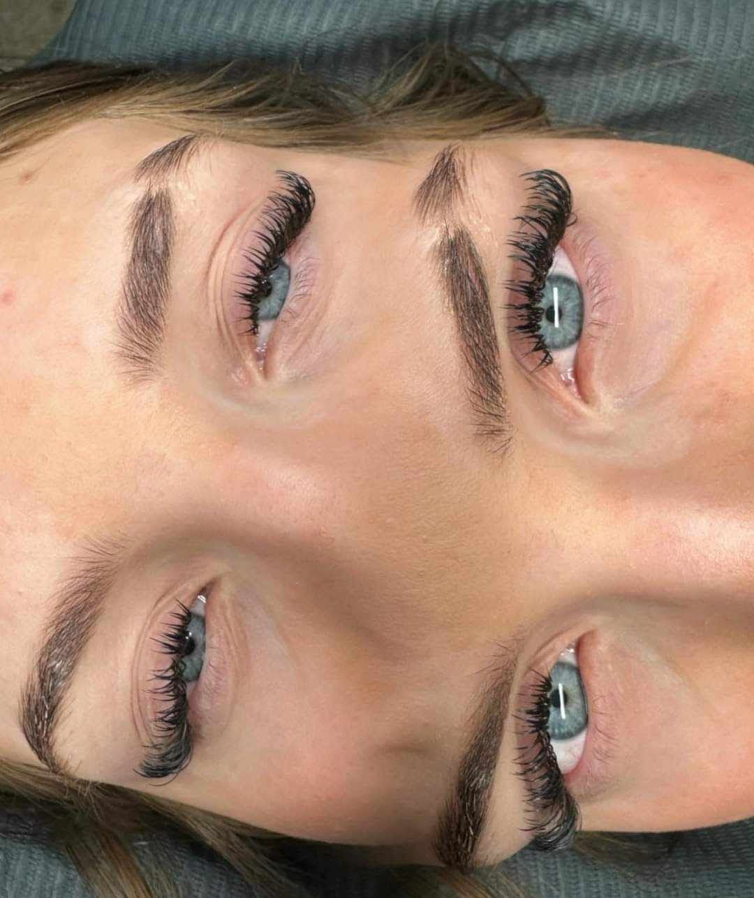 Wet Look Lash Tray Mixed Tray