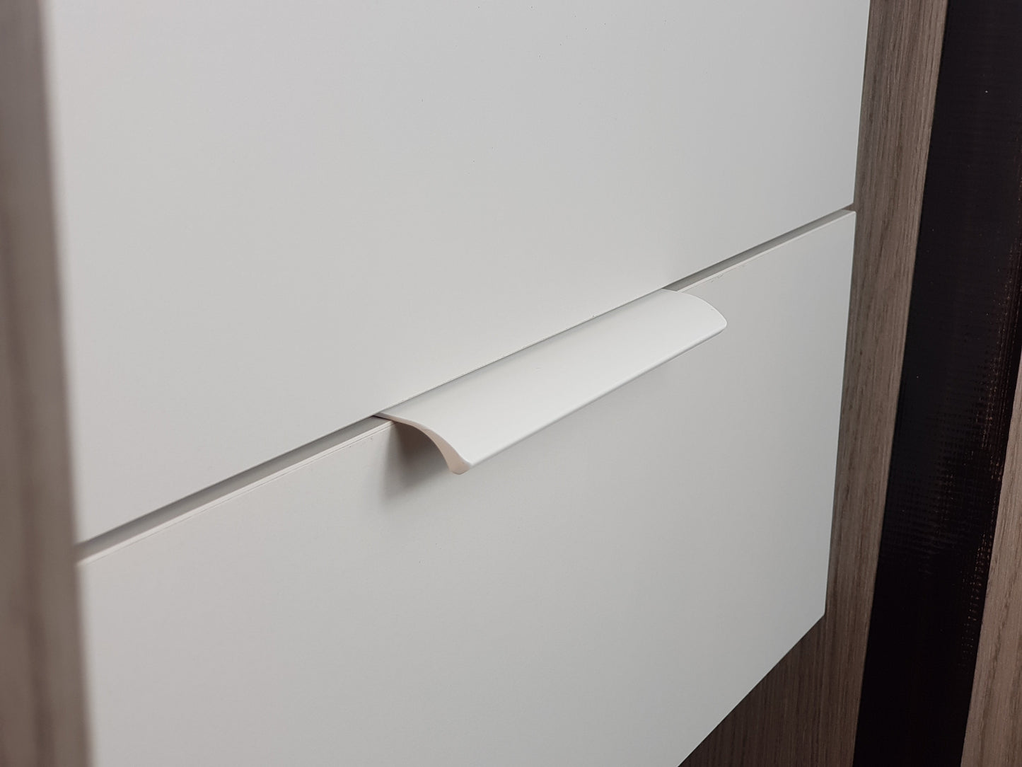 White Aluminium Cabinet Handle – Modern Cupboard, Drawer & Door Pull (Pack of 10)